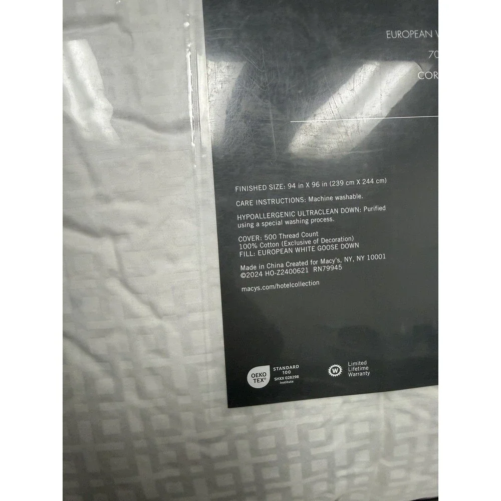 Hotel Collection European White Goose Down Full/Queen Light Weight Comforter